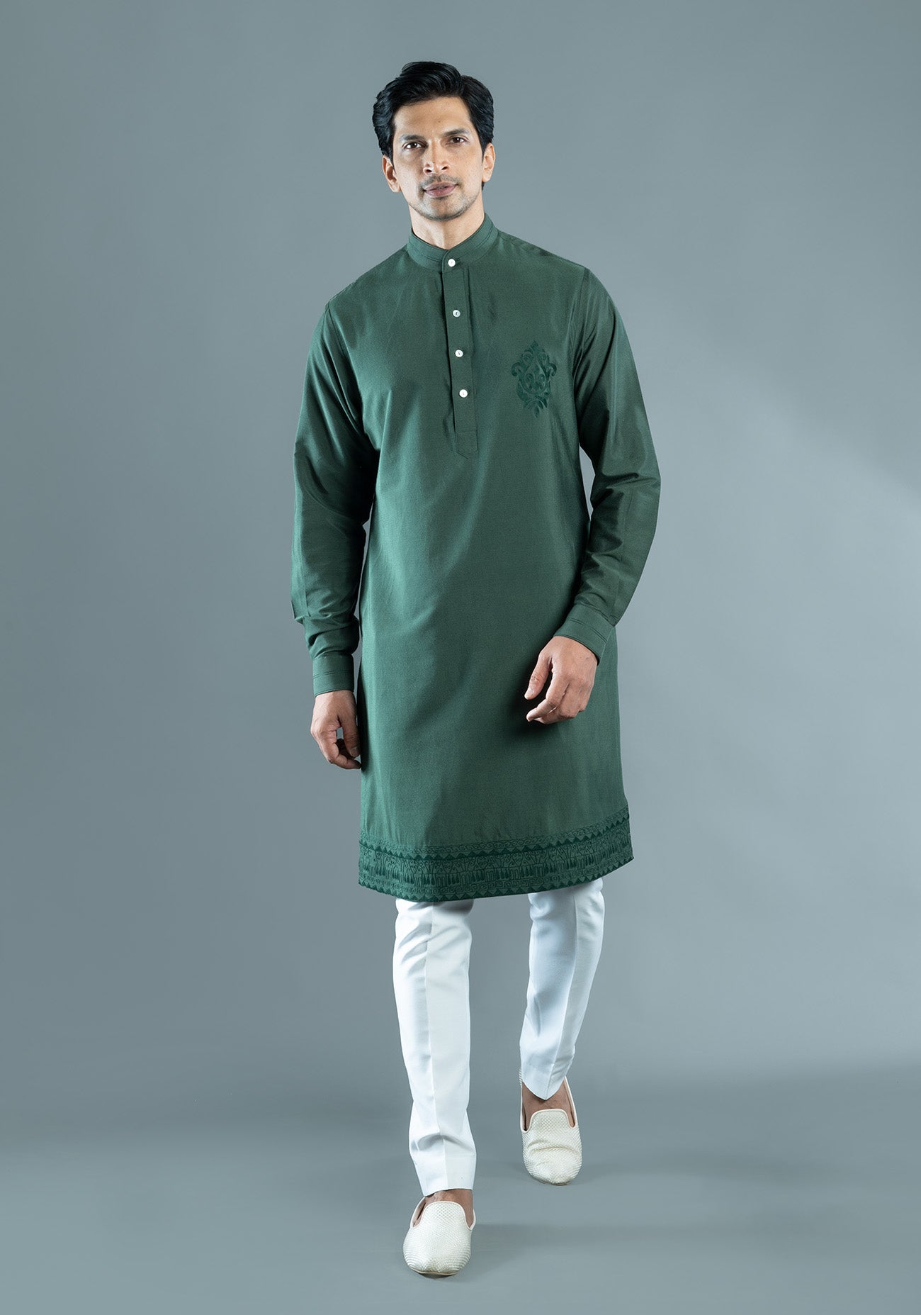 Green Cotton Silk Embroidered Kurta