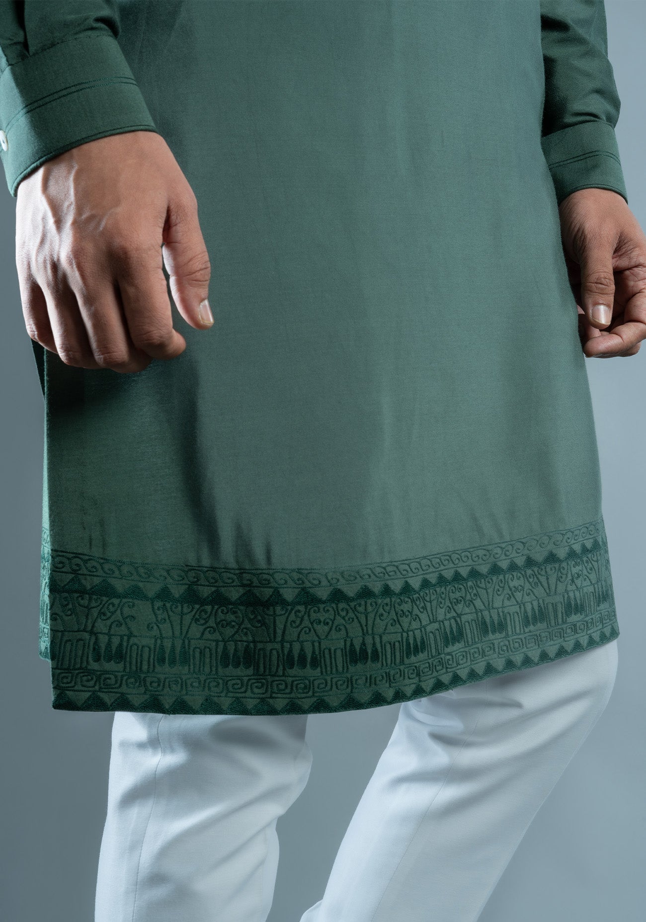 Green Cotton Silk Embroidered Kurta