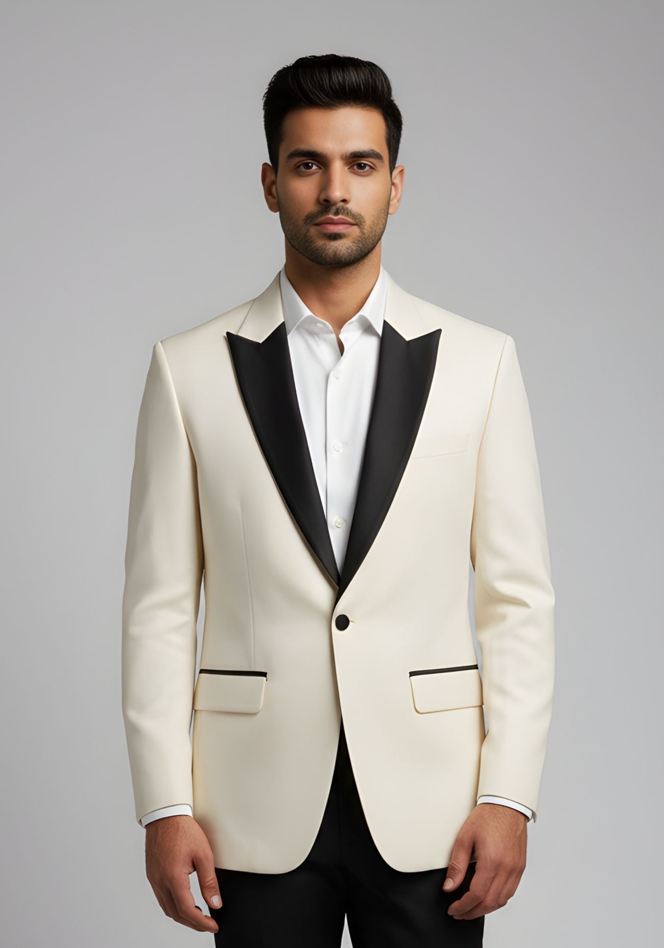 Off-White Classic Tuxedo Peak Lapel