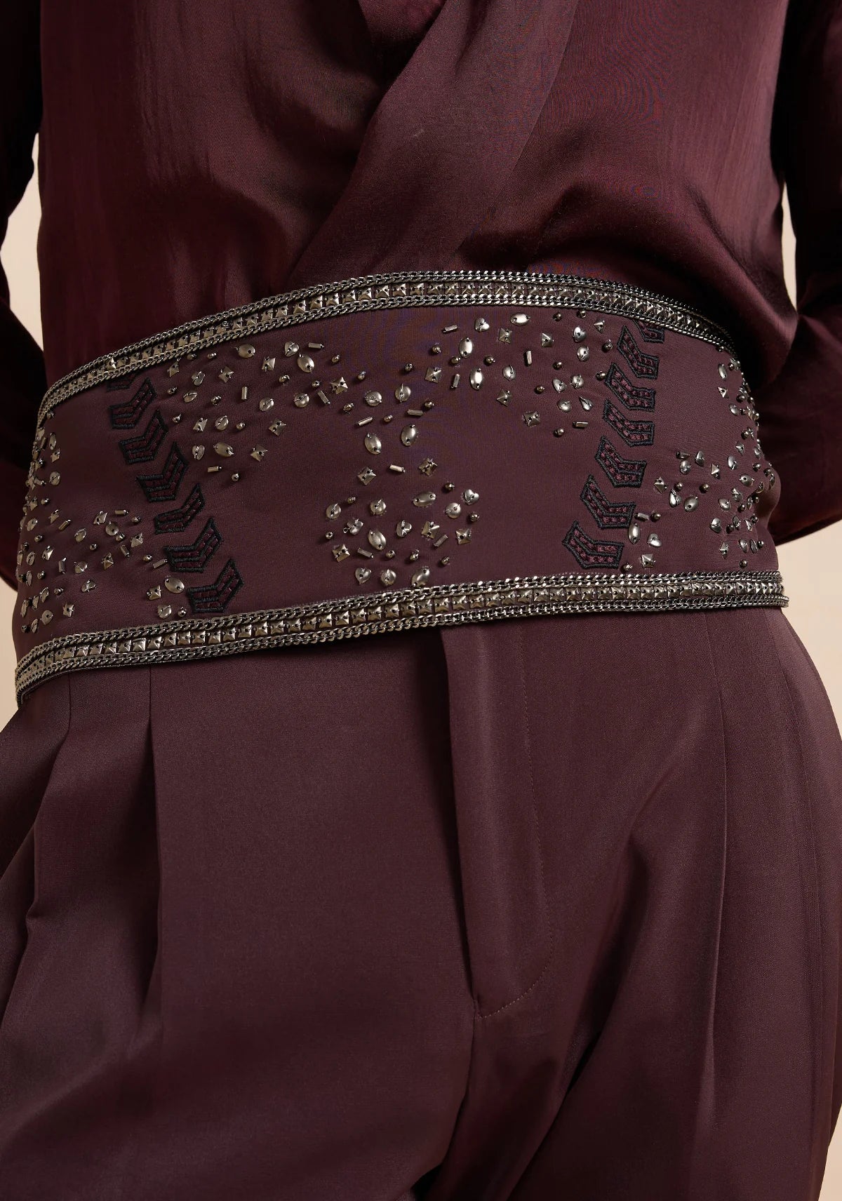 THE CRIMSON COURT BANDGALA SET