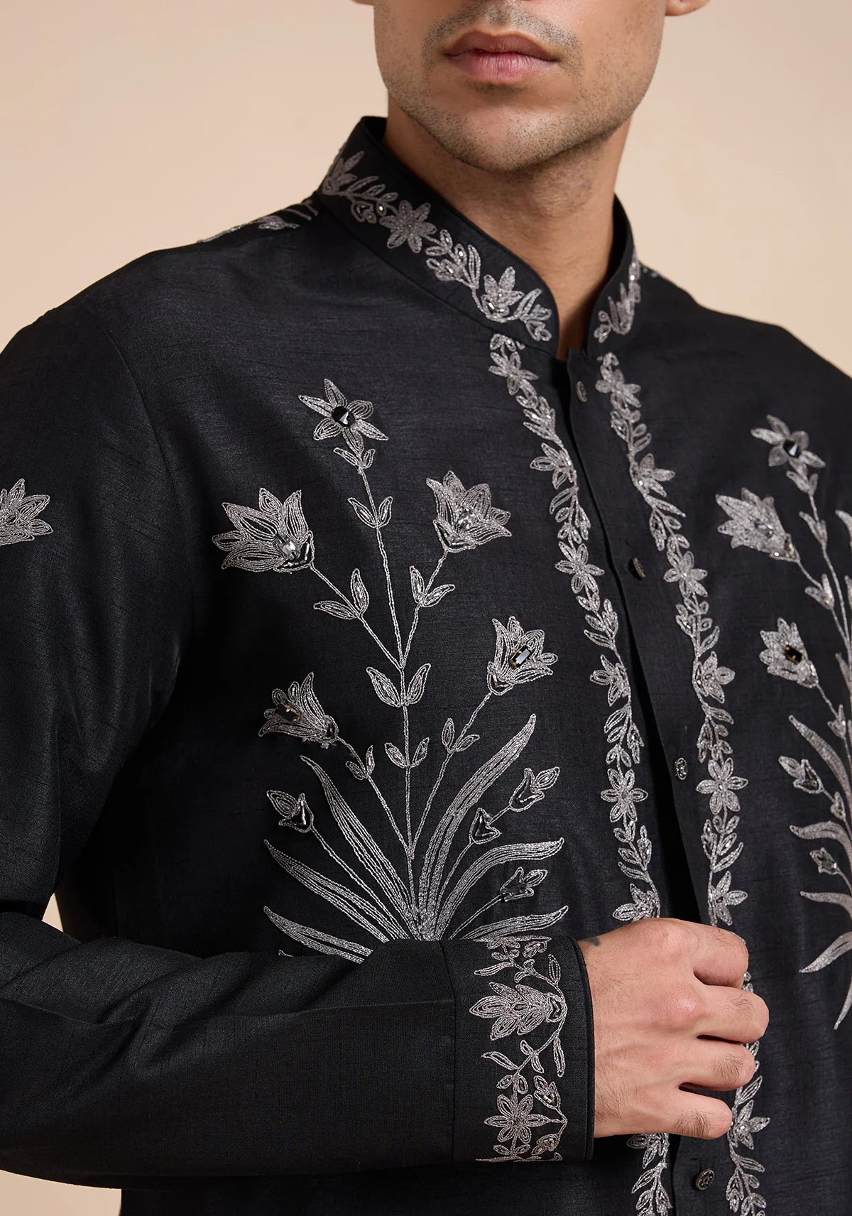 THE GRANDEUR NOIR KURTA SET