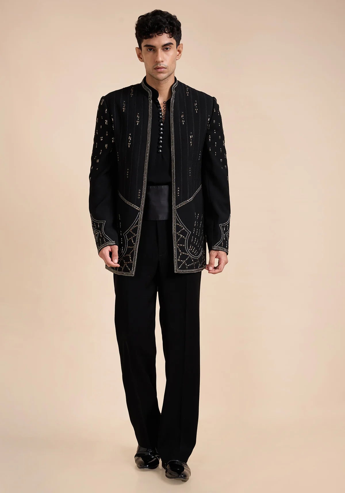 THE LINEAR HEIRLOOM SHERWANI SET