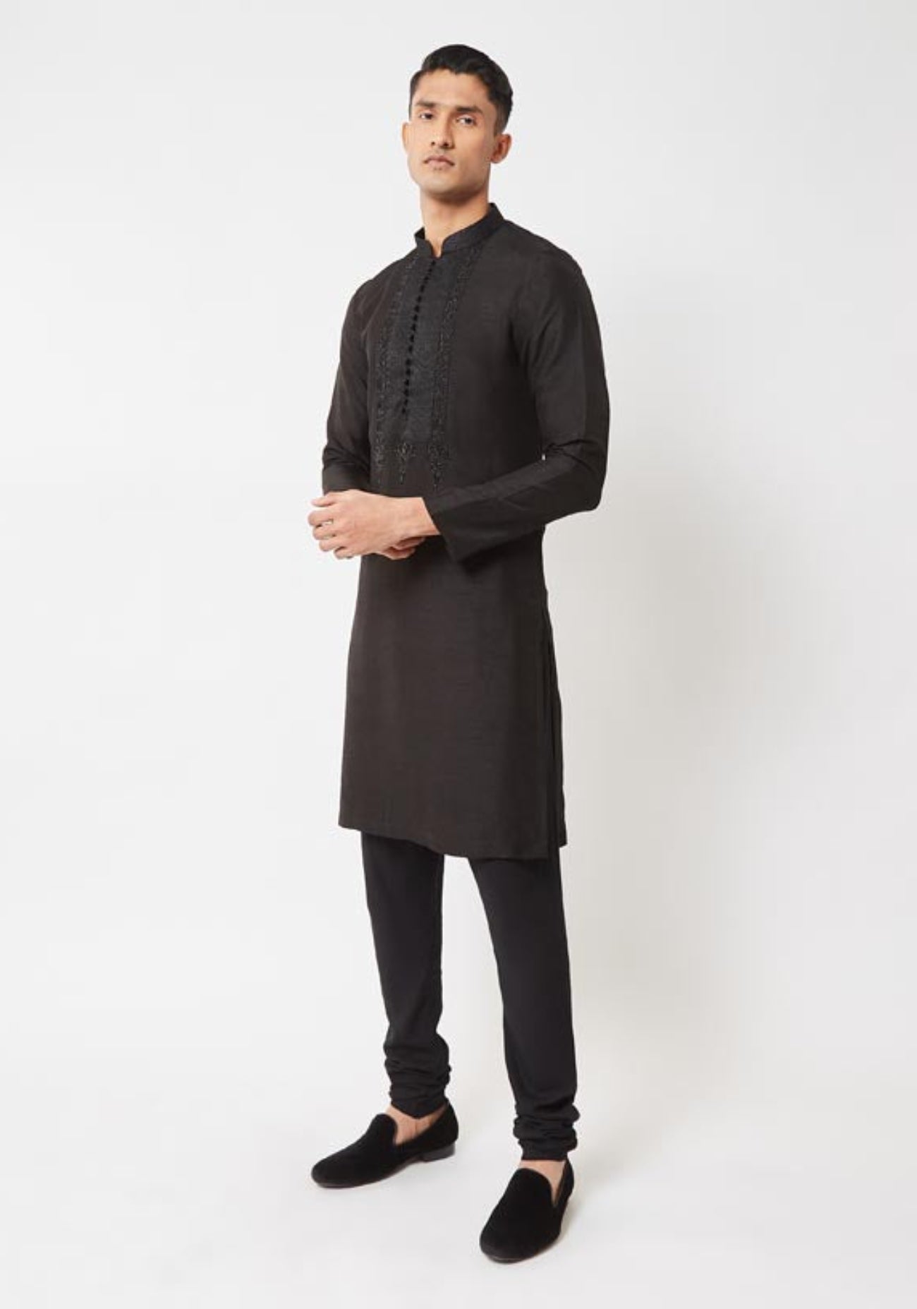 THE GALA NOIR MUGHAL KURTA SET