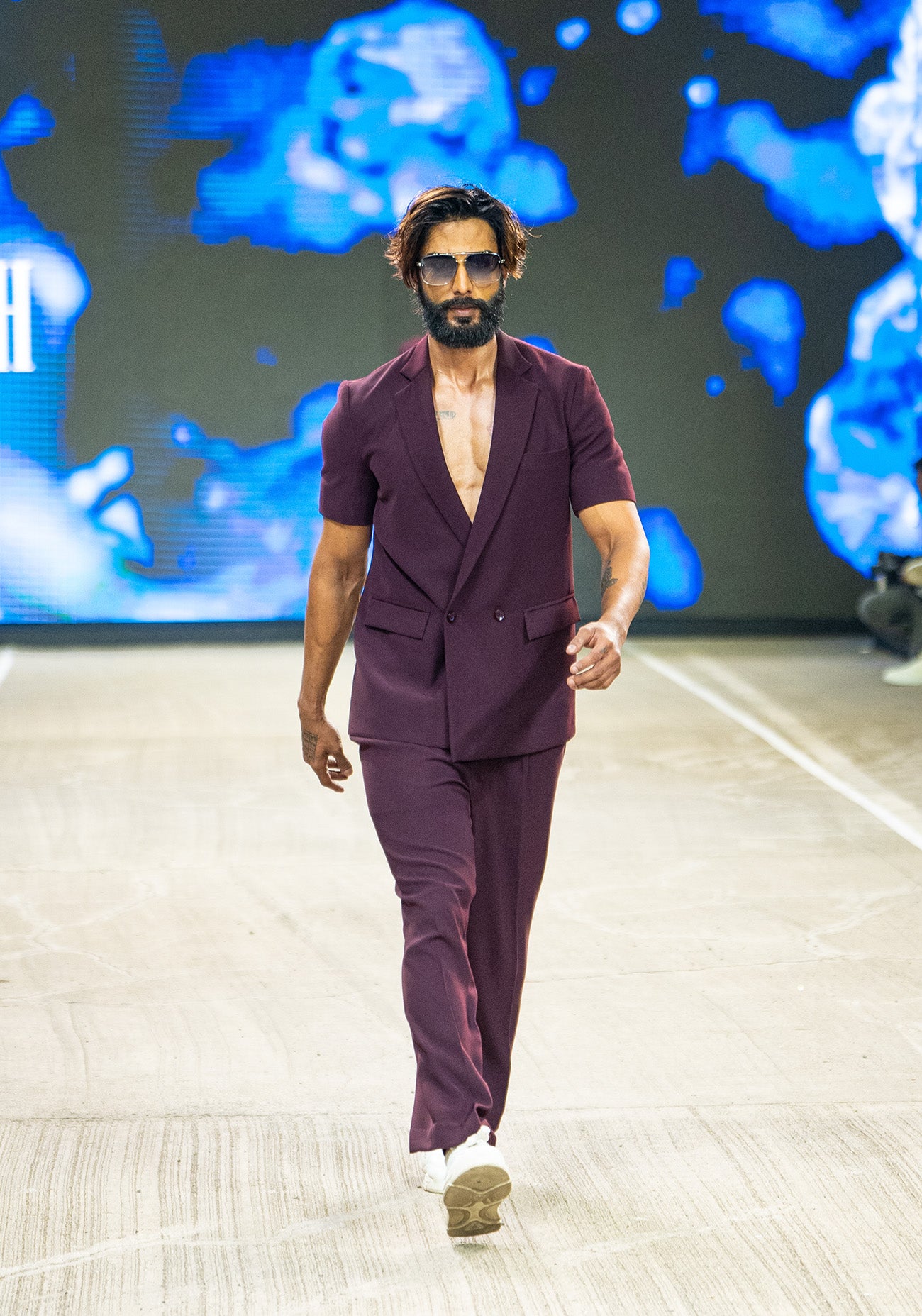Maroon Half-Sleeve Tailored Suit
