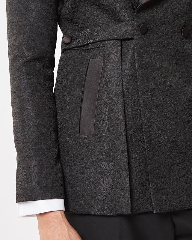 THE BLACK DYNASTY TUXEDO