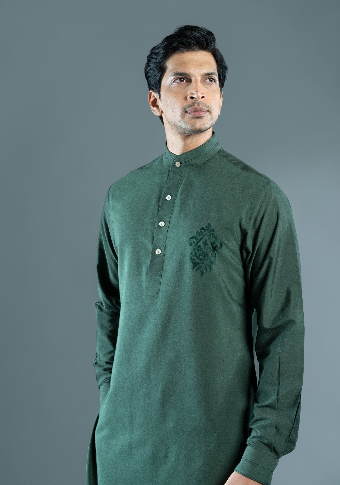 Green Cotton Silk Embroidered Kurta