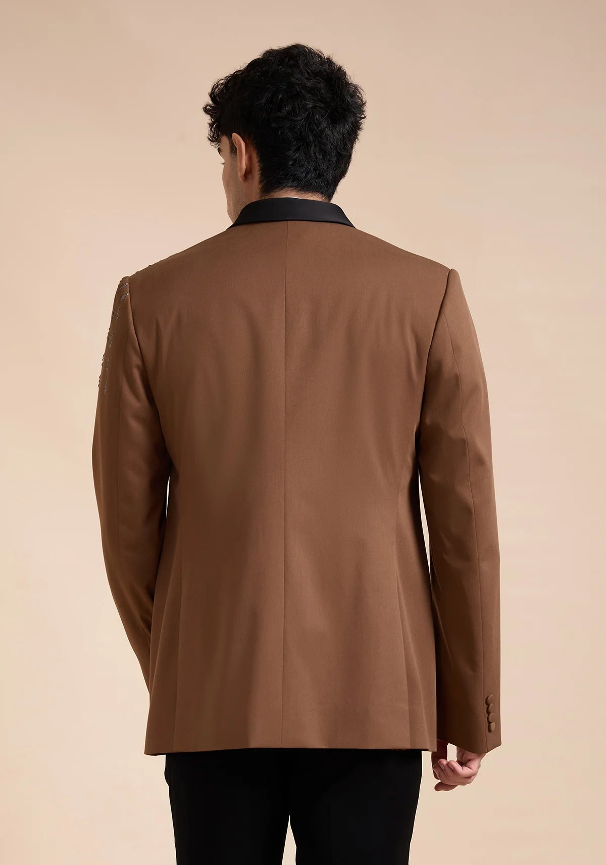 THE AMBER RAIN JACKET