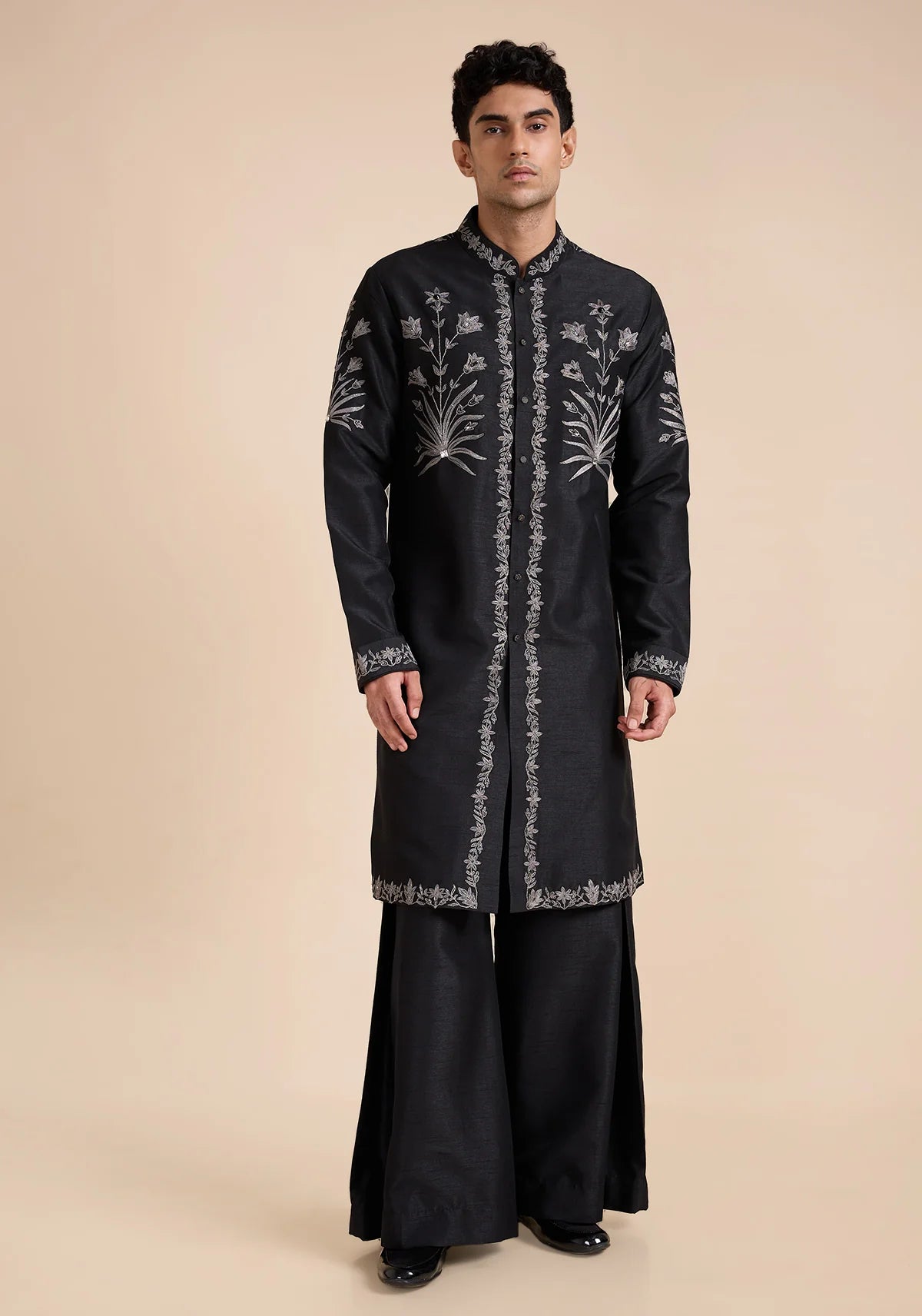 THE GRANDEUR NOIR KURTA SET