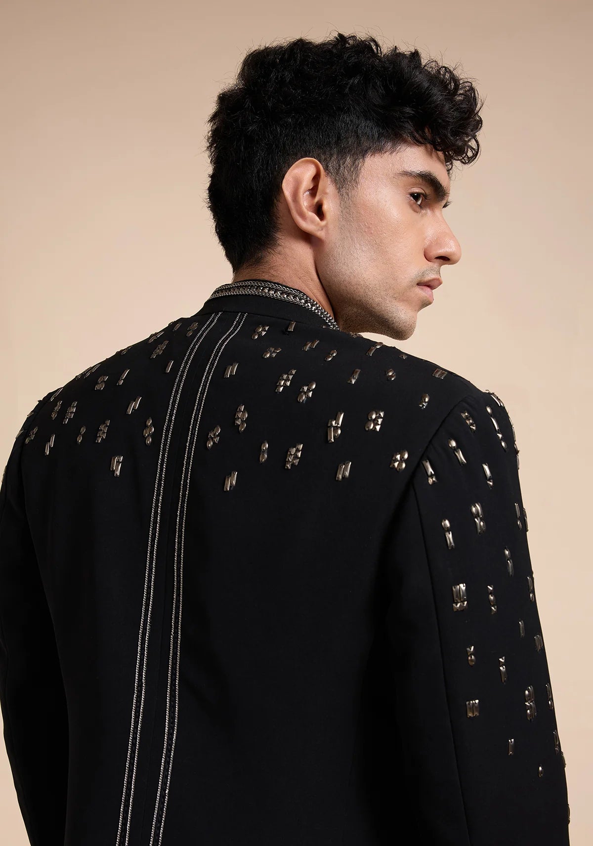 THE LINEAR HEIRLOOM SHERWANI SET