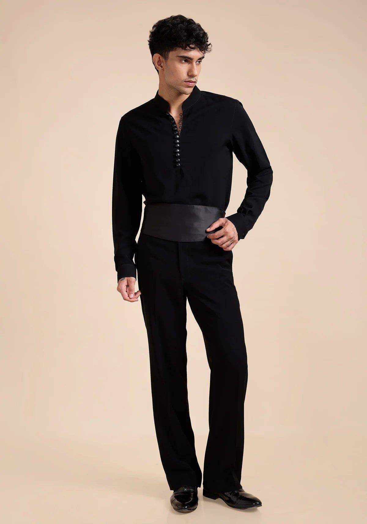THE LINEAR HEIRLOOM SHERWANI SET