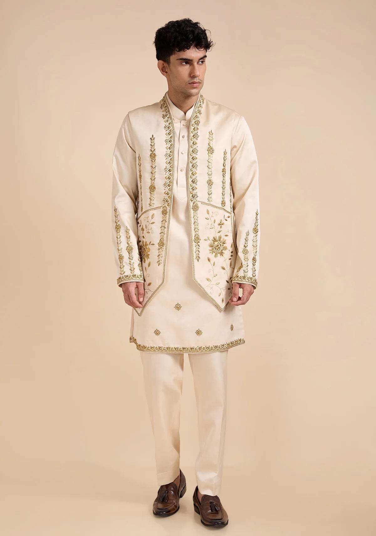 THE SUNLIT MAJESTY NEHRU JACKET SET