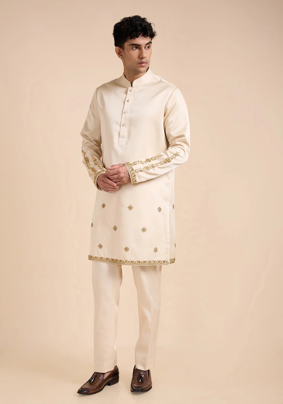 THE SUNLIT MAJESTY NEHRU JACKET SET